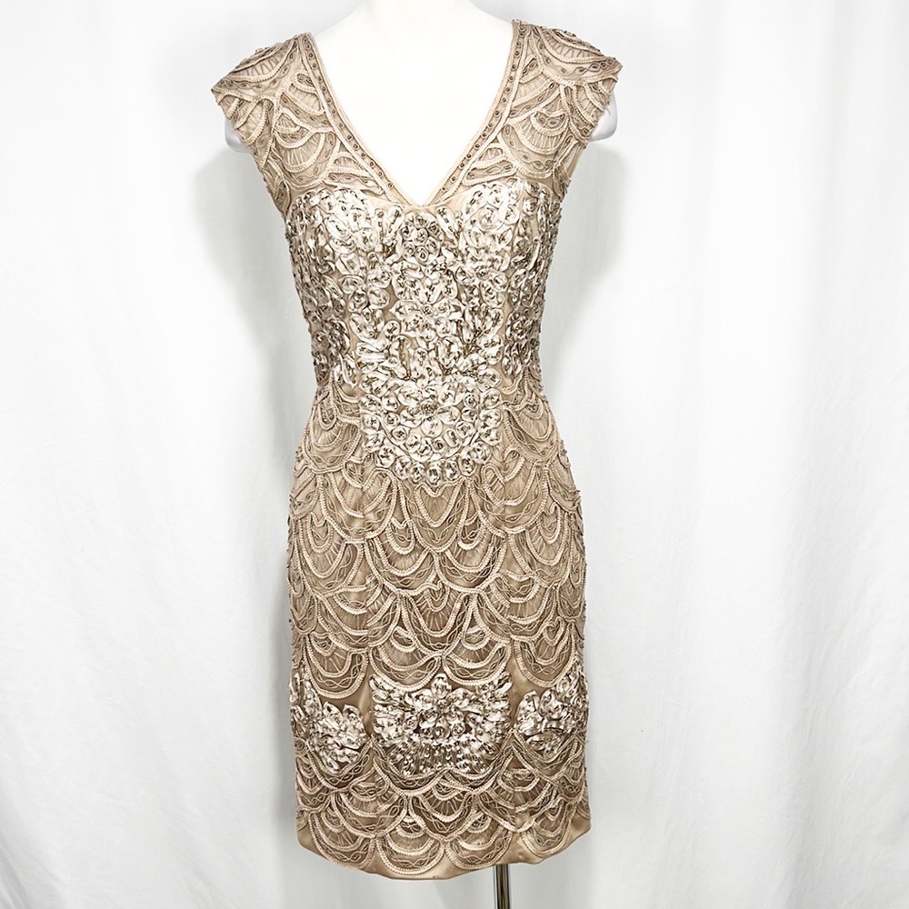 Sue Wong Nocturne Lace Beaded Cocktail Dress Champagne size 6 V-Neck Sheath